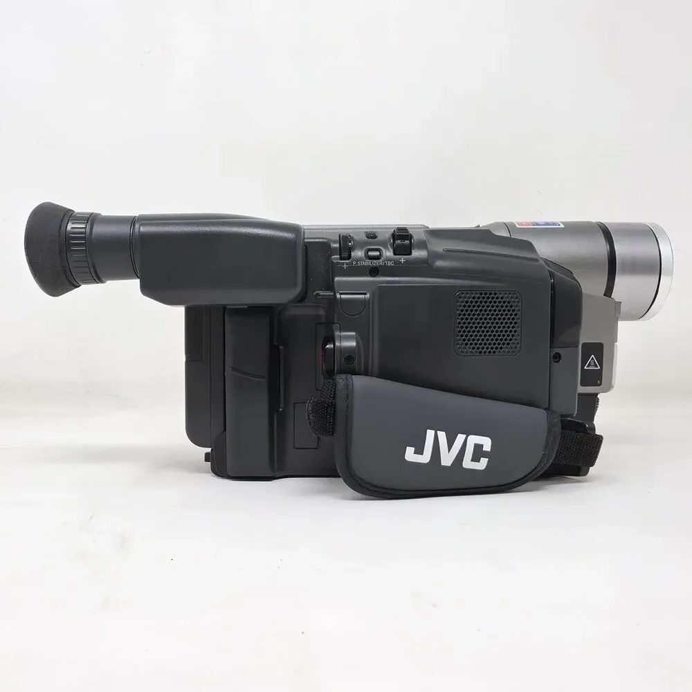 JVC GR-SXM330U Compact Super VHS Camcorder 400X Digital Zoom UNTESTED FOR PARTS